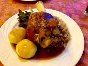 Schweinshaxe