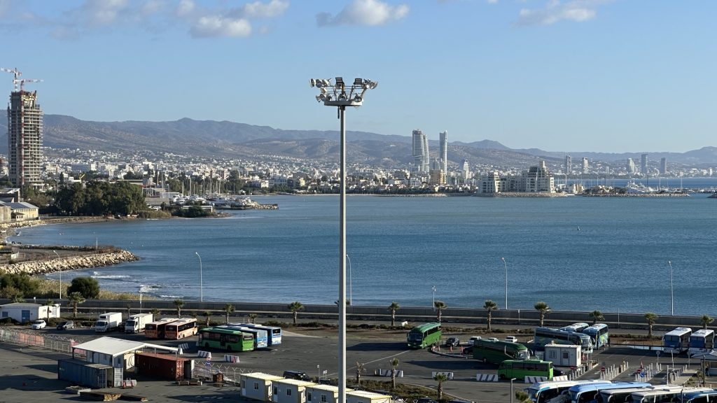 Hafeneinlauf in Limassol auf Zypern