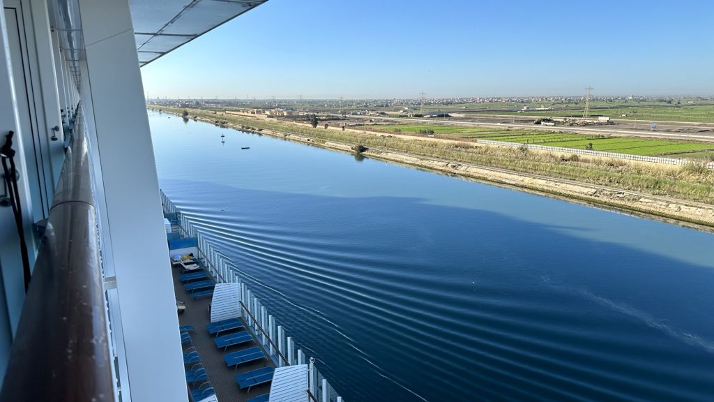 Unterwegs im Suez-Kanal