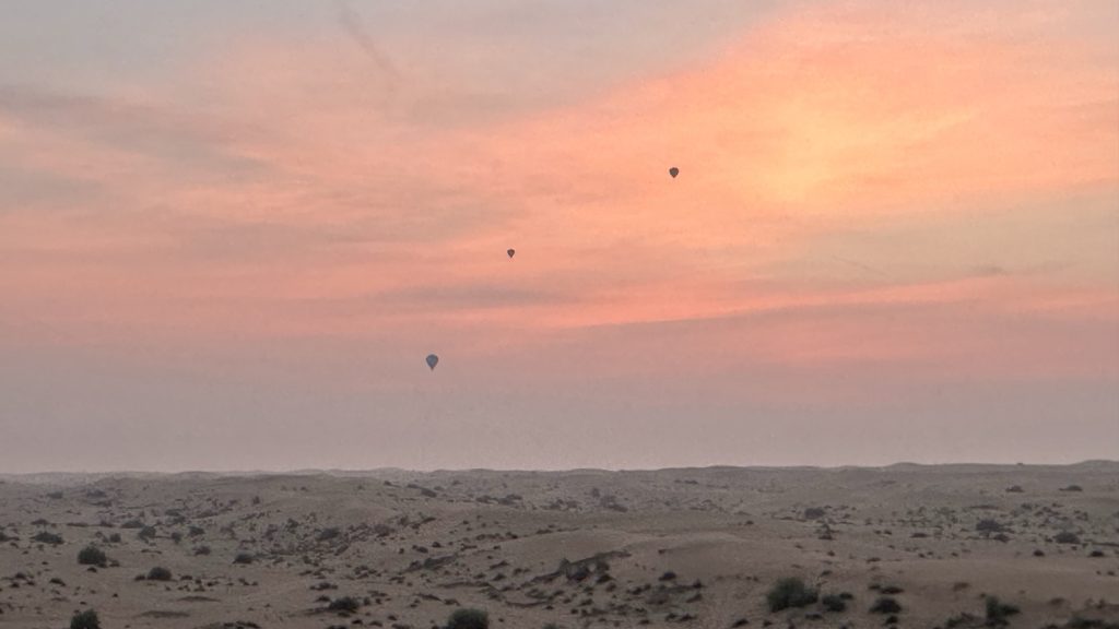 Ballonfahrt im Sonnenaufgang